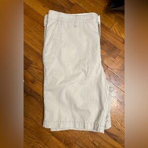 Old Navy Men’s shorts. 42